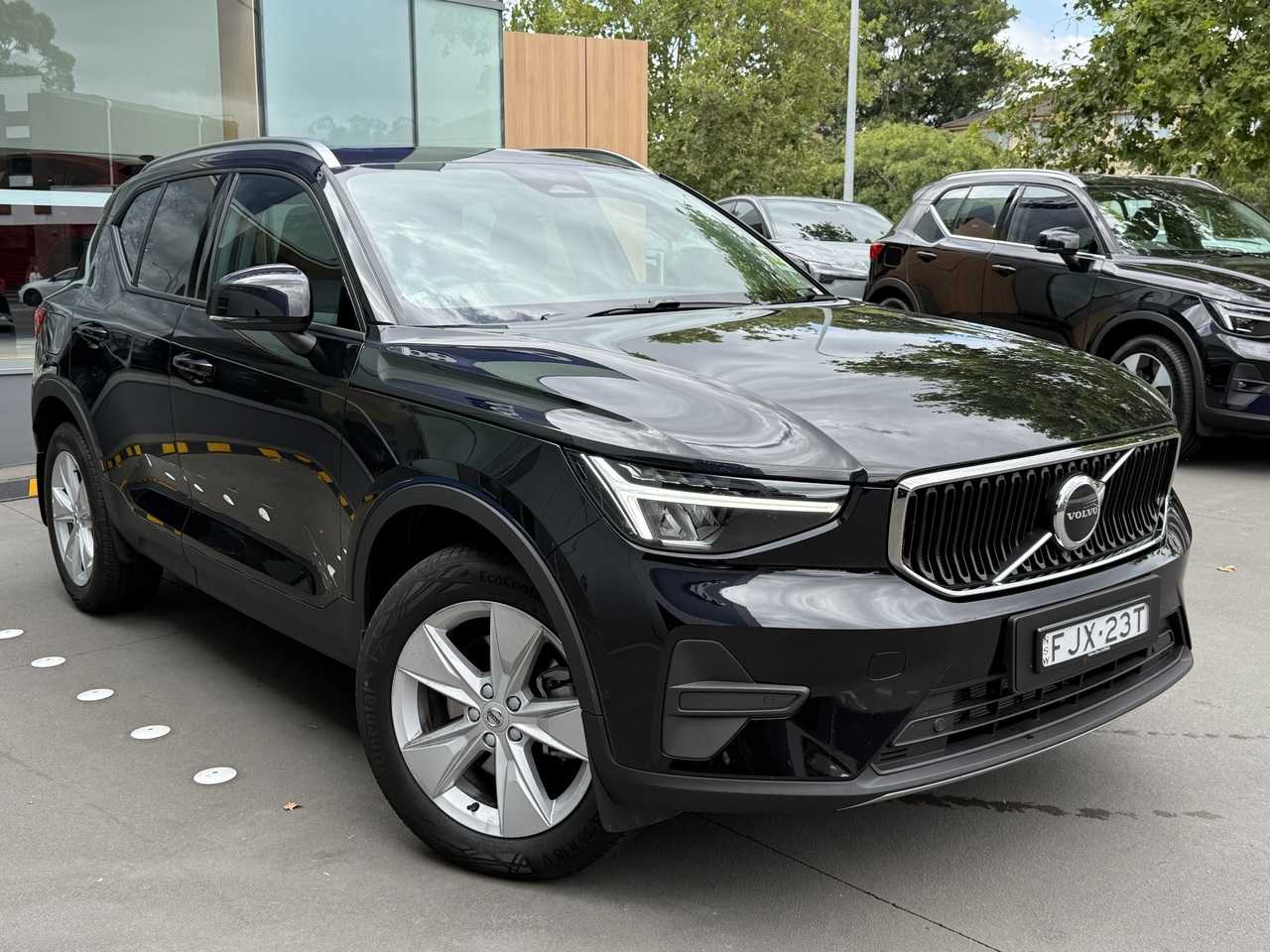 Volvo  XZ MY25 Plus B4 Special Edition