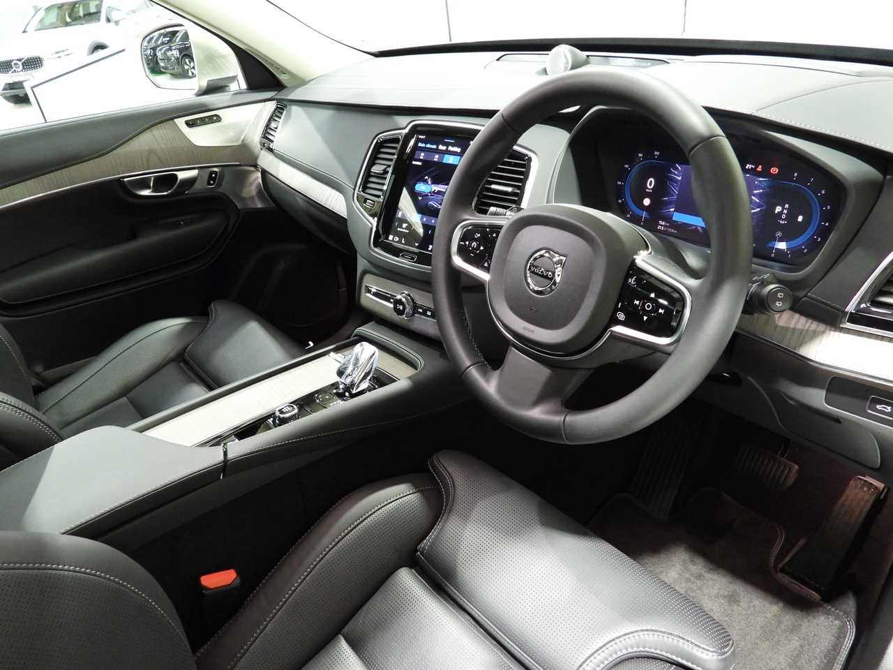 Volvo  XC90 Ultimate, B6 AWD Mild hybrid, Petrol, Bright, 7 Seats