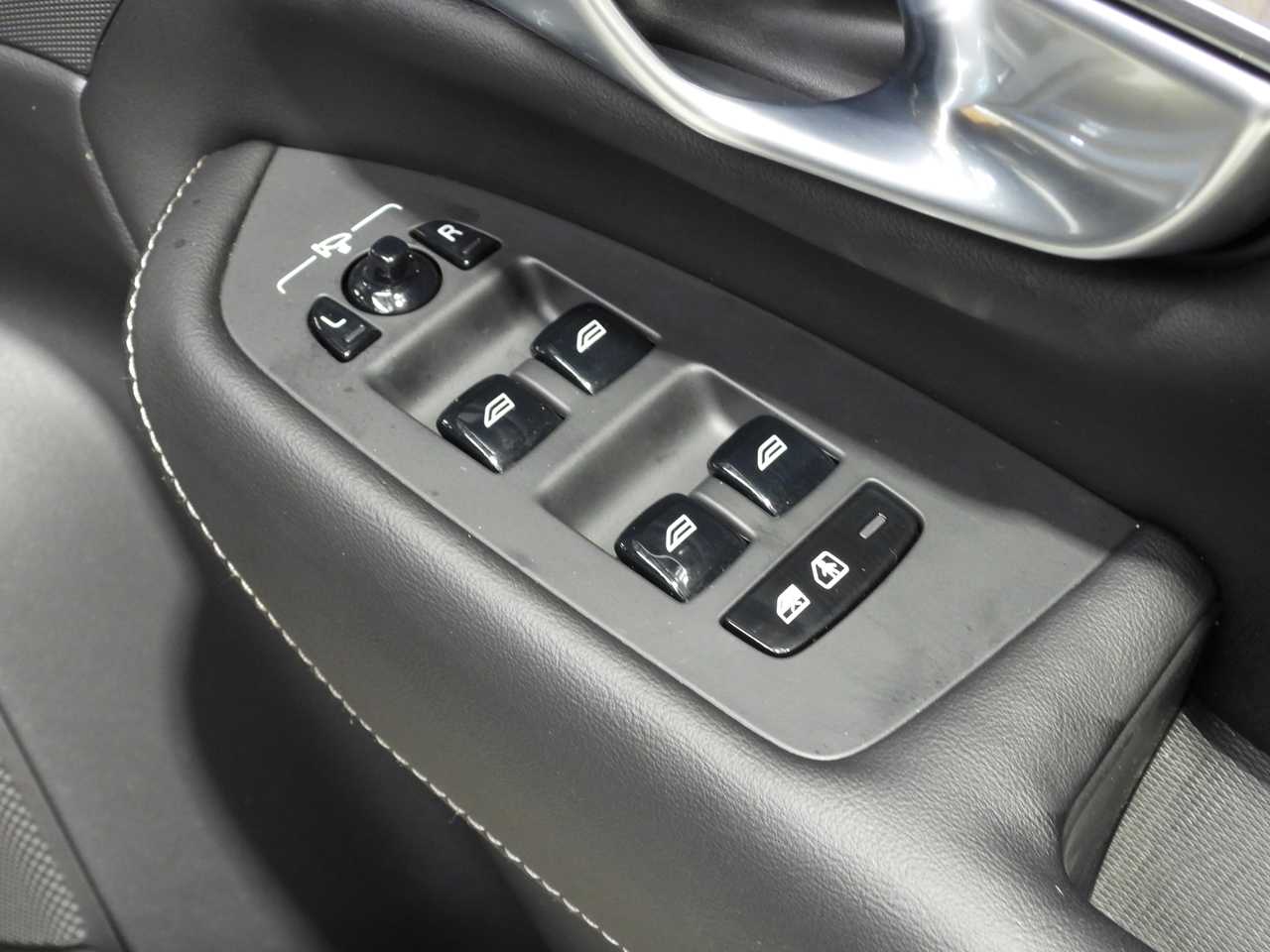 Volvo  XC90 Ultimate, B6 AWD Mild hybrid, Petrol, Bright, 7 Seats