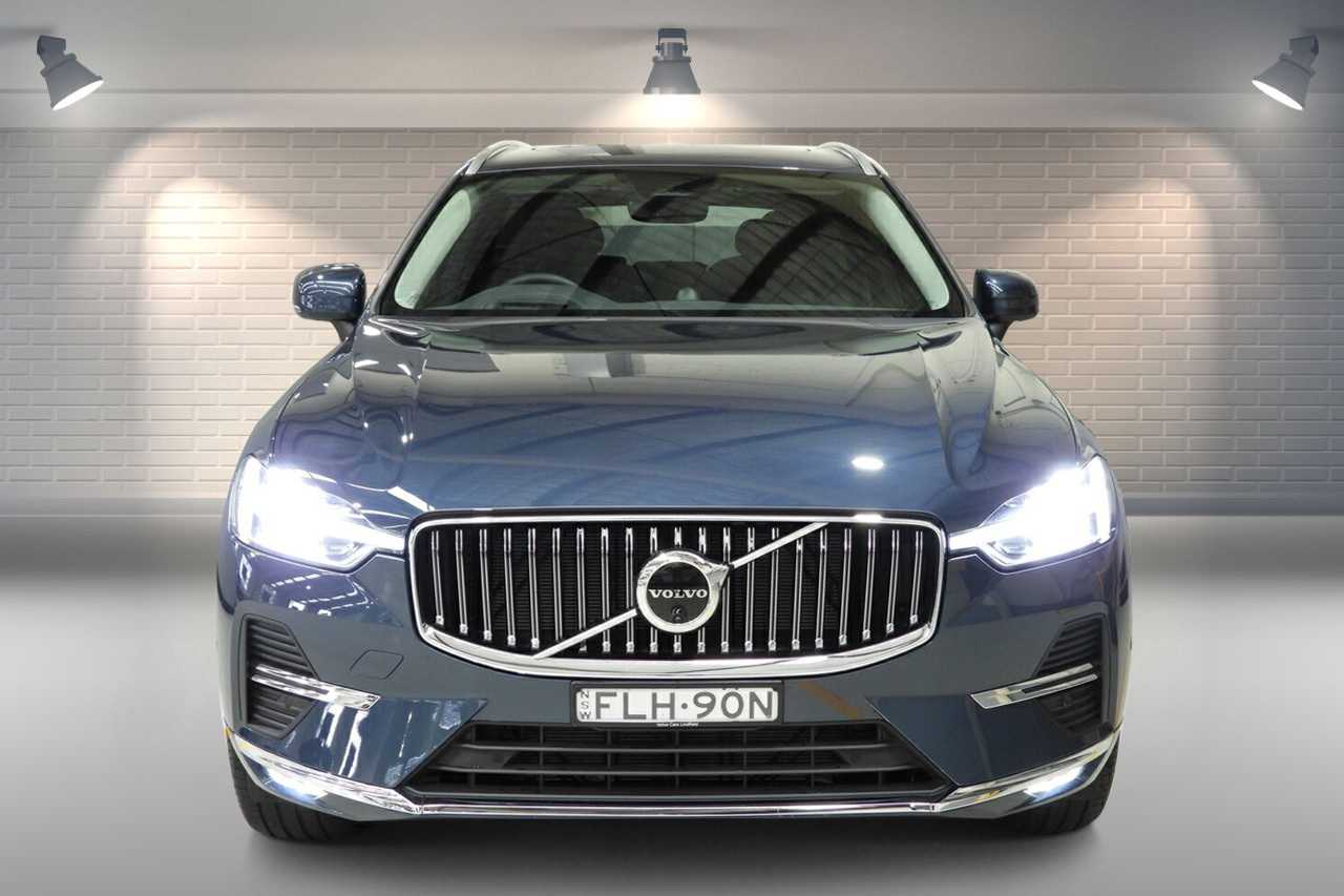 Volvo  XC60 Ultra, B5 AWD Mild hybrid, Petrol, Bright
