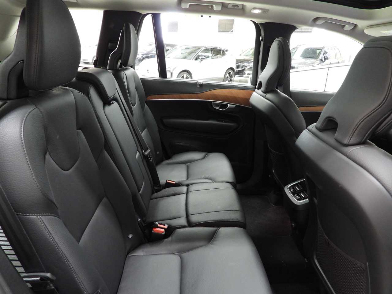 Volvo  XC90 Ultimate, B5 AWD Mild hybrid, Petrol, Bright, 7 Seats