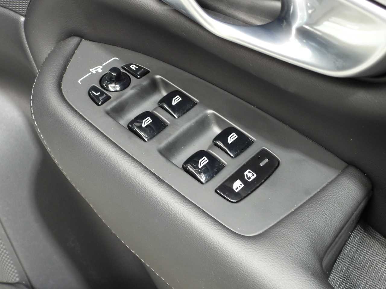 Volvo  XC90 Ultimate, B5 AWD Mild hybrid, Petrol, Bright, 7 Seats