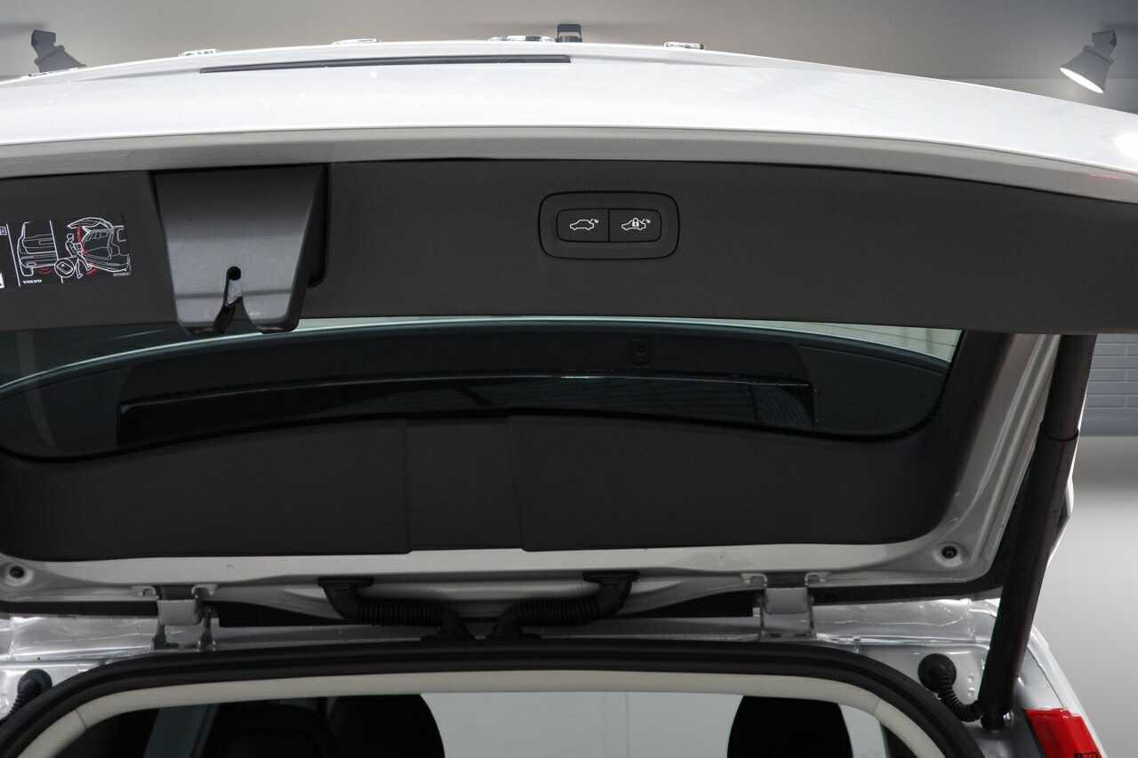Volvo  XC90 Ultimate, B6 AWD Mild hybrid, Petrol, Bright, 7 Seats