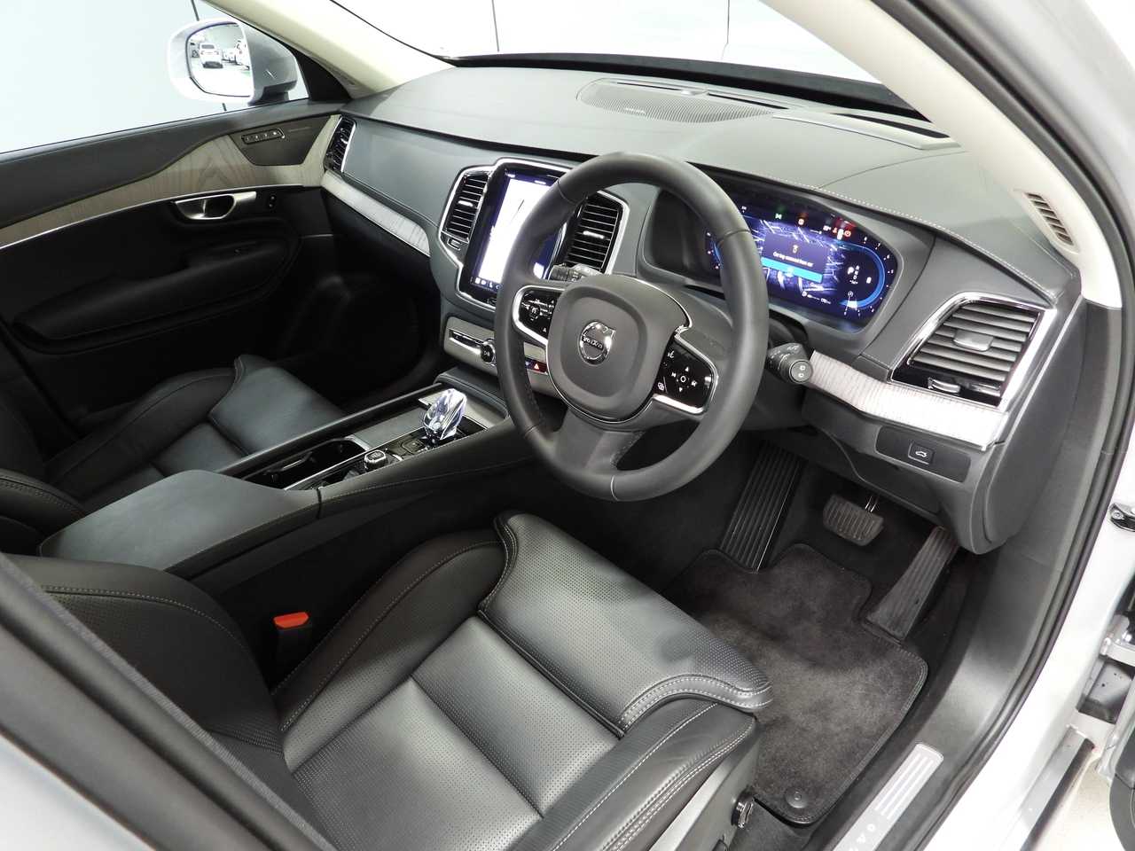 Volvo  XC90 Ultimate, B6 AWD Mild hybrid, Petrol, Bright, 7 Seats