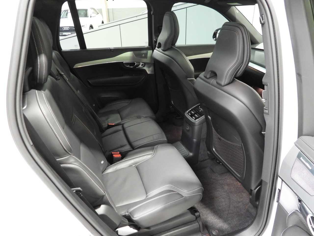 Volvo  XC90 Ultra, T8 AWD Plug-in hybrid, Electric/Petrol, Dark, 7 Seats