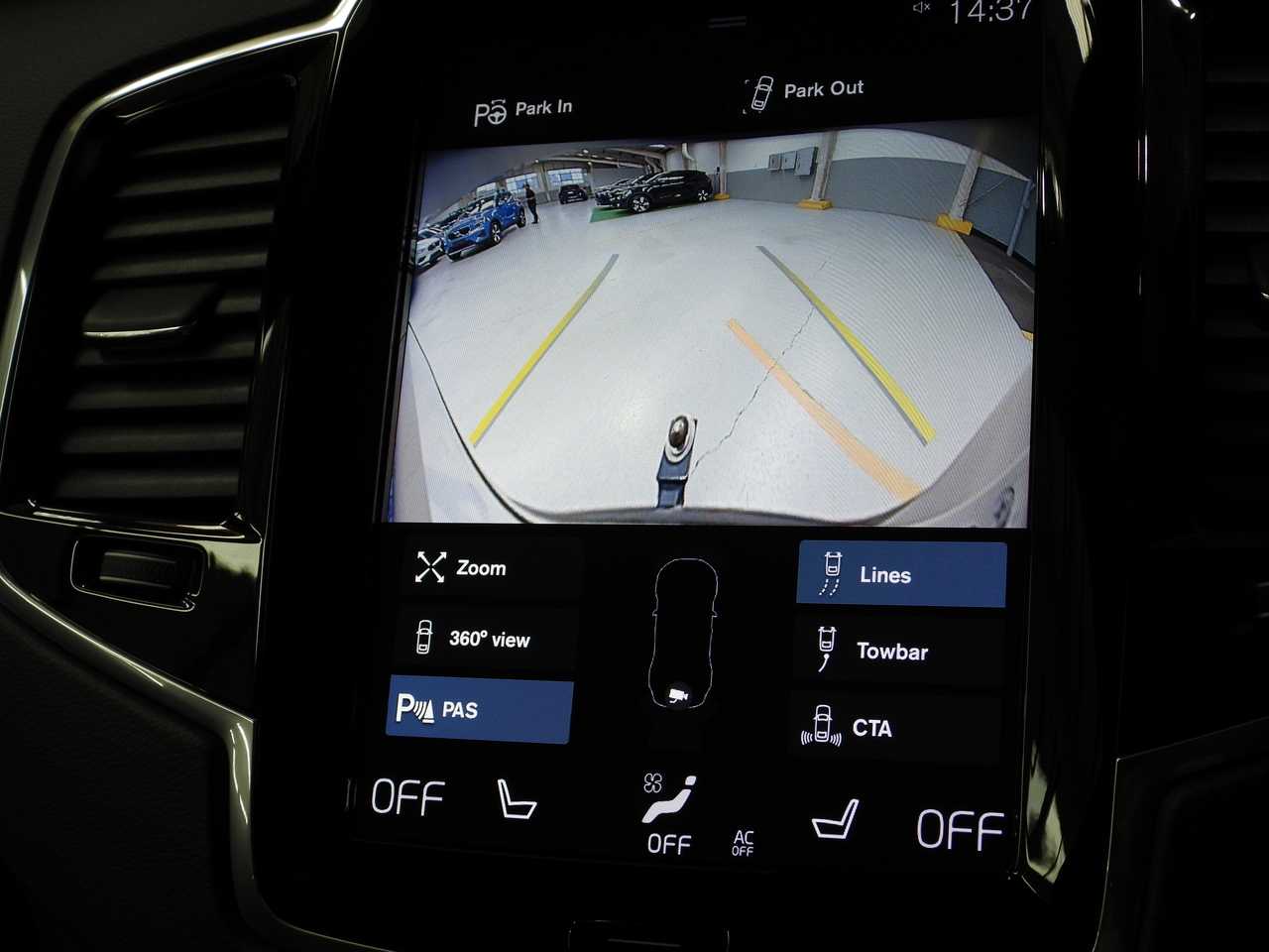 Volvo  XC90 Recharge R-Design, T8 AWD (235+65 kW), Seven individual seats