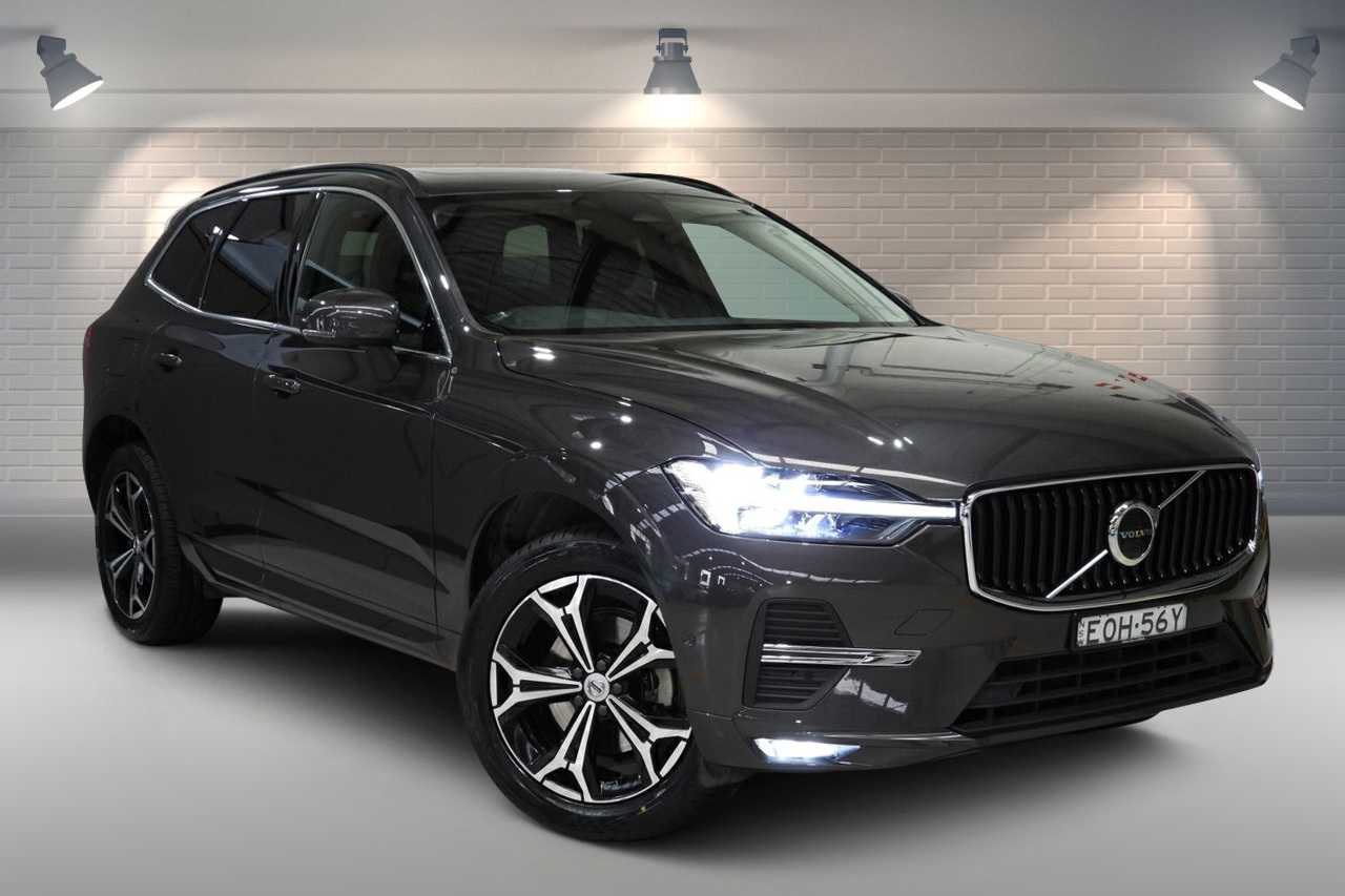 Volvo  XC60 Momentum, B5 mild hybrid