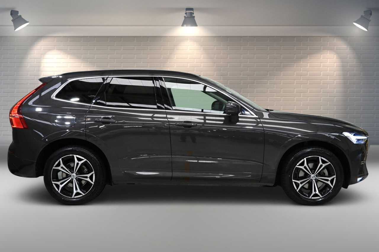 Volvo  XC60 Momentum, B5 mild hybrid