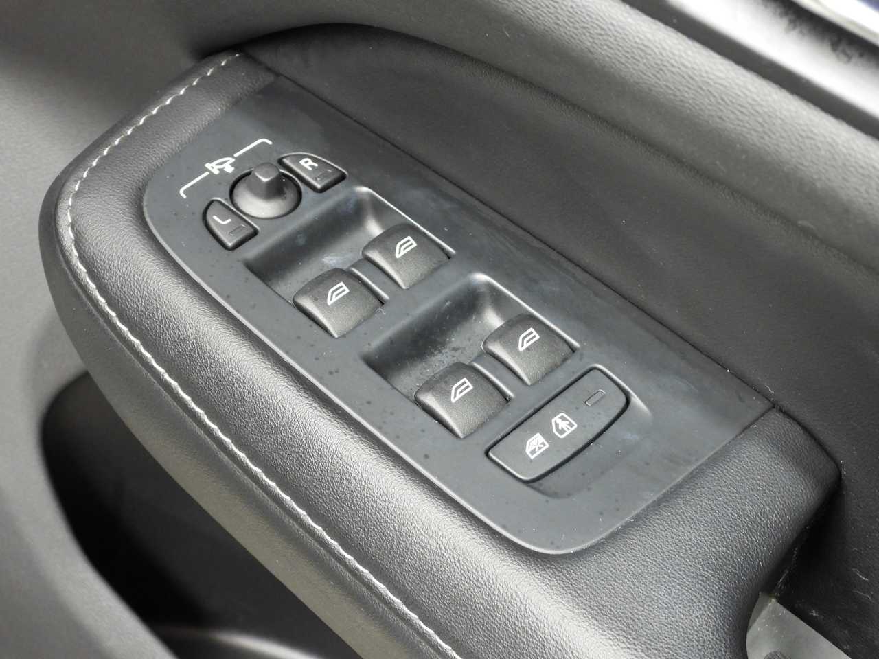 Volvo  V60 Cross Country Pro, B5 AWD mild hybrid