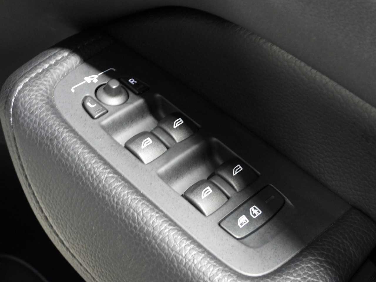 Volvo  XC60 Inscription, B5 mild hybrid