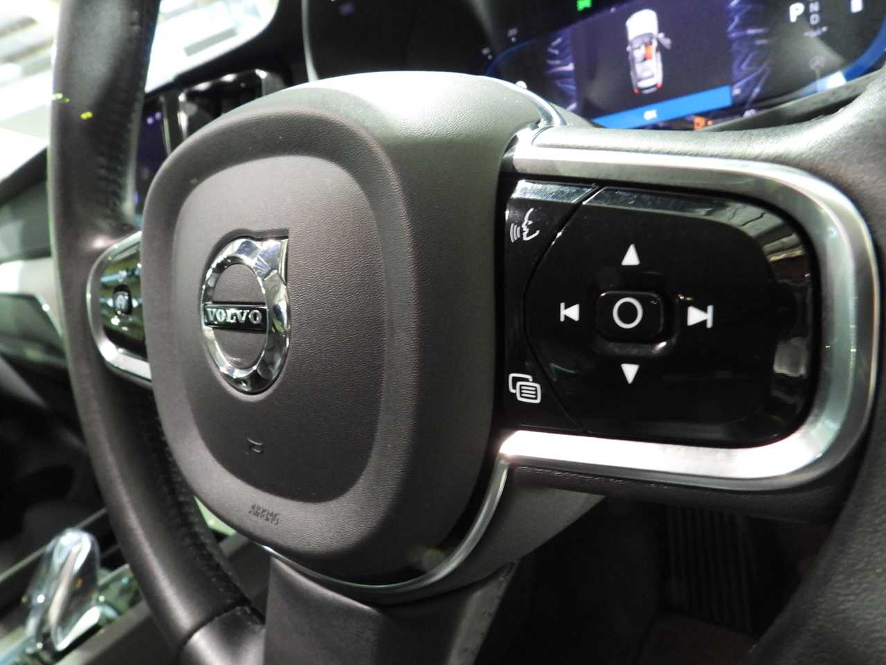 Volvo  XC60 Inscription, B5 mild hybrid