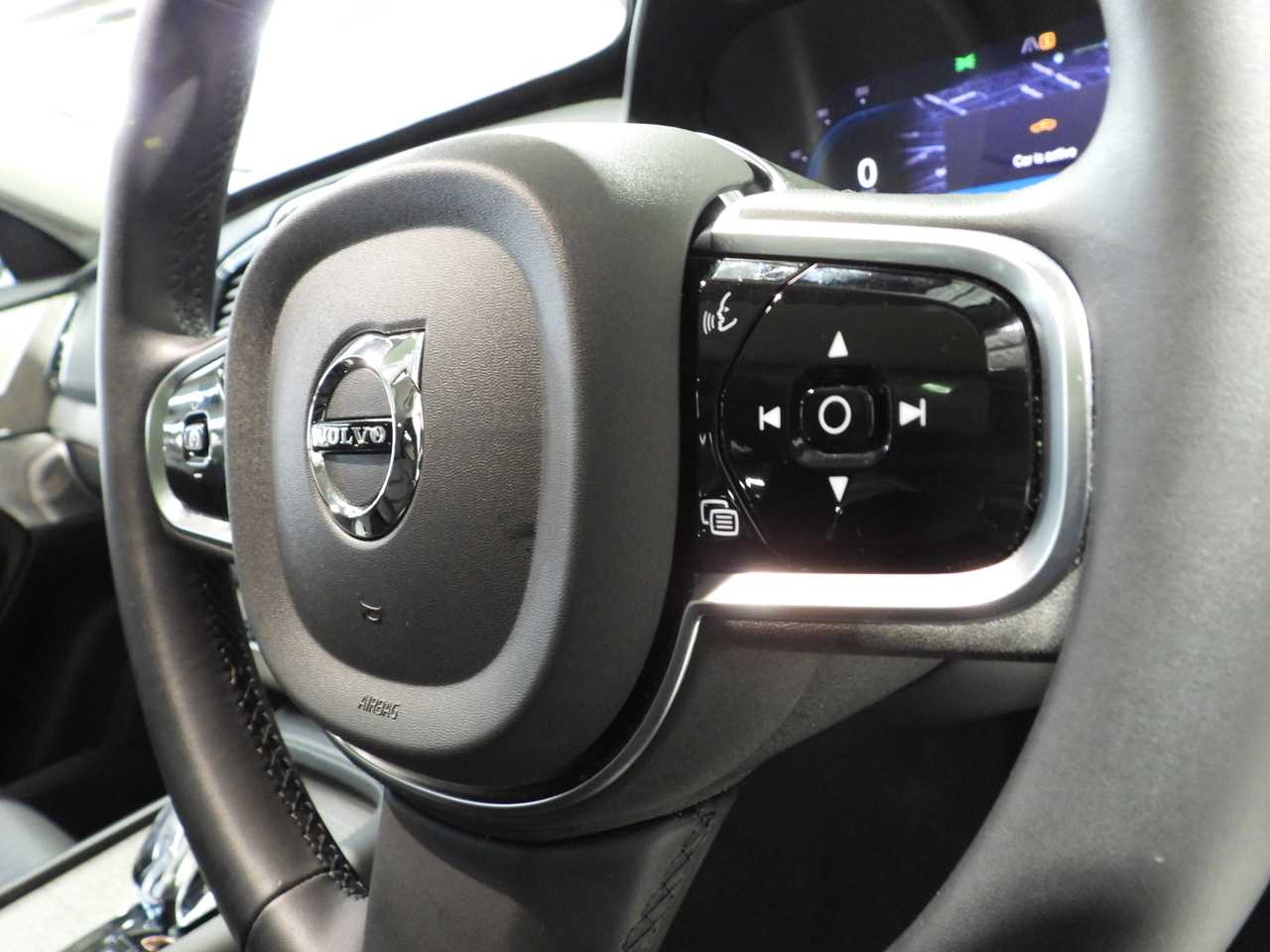 Volvo  XC90 Recharge Ultimate, T8 AWD Plug-in hybrid, Electric/Petrol, Dark, 7 Seats