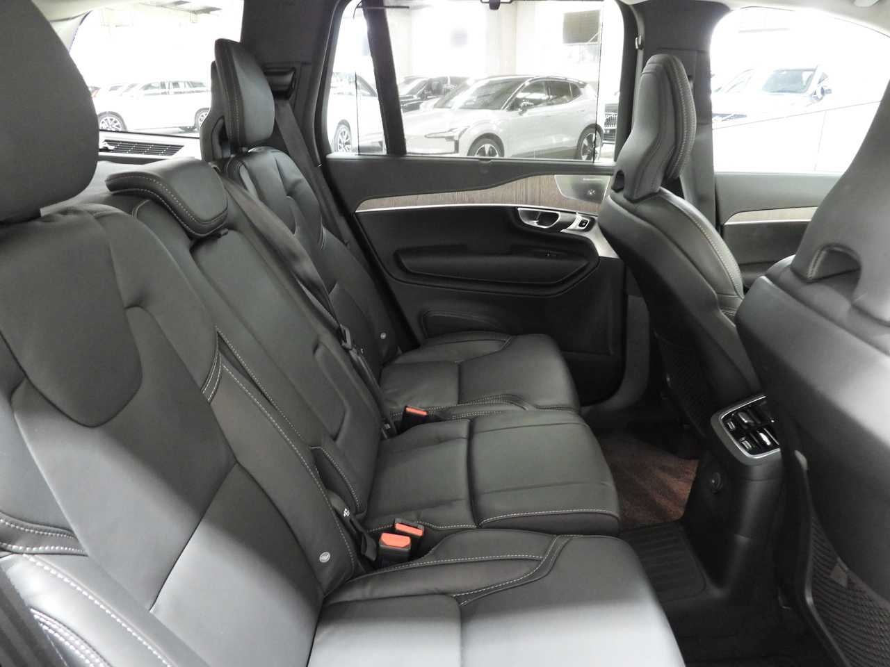 Volvo  XC90 Recharge Ultimate, T8 AWD Plug-in hybrid, Electric/Petrol, Dark, 7 Seats