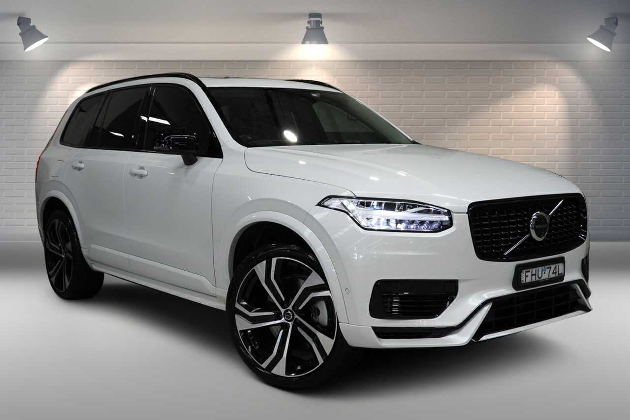 Volvo  XC90 Recharge Ultimate, T8 AWD Plug-in hybrid, Electric/Petrol, Dark, 7 Seats