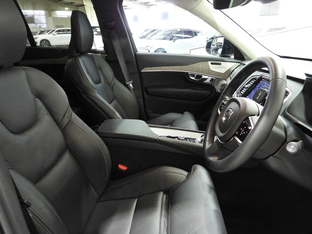 Volvo  XC90 Recharge Ultimate, T8 AWD Plug-in hybrid, Electric/Petrol, Dark, 7 Seats