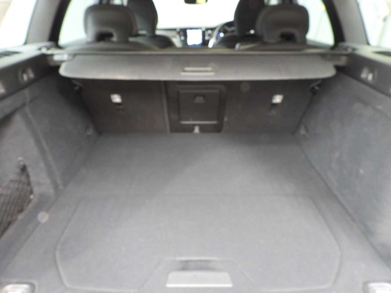 Volvo  V60 Cross Country Ultra, B5 AWD Mild hybrid, Petrol, Bright