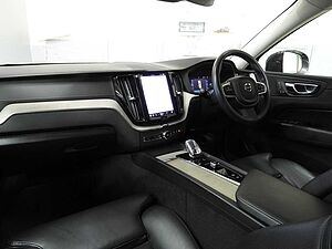 Volvo  UZ MY22 B5 AWD Inscription