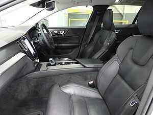 Volvo  V60 Cross Country Pro, B5 AWD mild hybrid