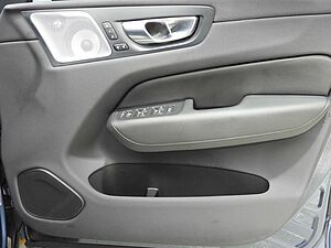 Volvo  XC60 Ultra, B5 AWD Mild hybrid, Petrol, Bright