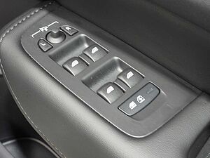 Volvo  XC60 Ultra, B5 AWD Mild hybrid, Petrol, Bright