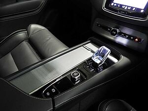 Volvo  XC90 Ultra, T8 AWD Plug-in hybrid, Electric/Petrol, Dark, 7 Seats