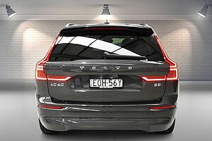 Volvo  XC60 Momentum, B5 mild hybrid