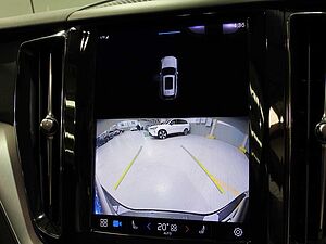 Volvo  XC60 Momentum, B5 mild hybrid