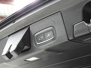 Volvo  UZ MY22 B5 AWD Inscription
