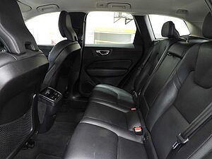 Volvo  UZ MY22 B5 AWD Inscription