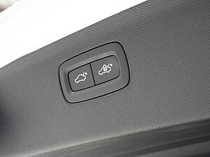 Volvo  XC90 Recharge Ultimate, T8 AWD Plug-in hybrid, Electric/Petrol, Dark, 7 Seats
