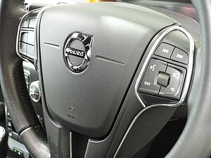Volvo  M Series MY16 T3 Adap Geartronic Kinetic
