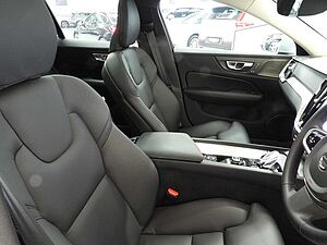 Volvo  V60 Cross Country Ultra, B5 AWD Mild hybrid, Petrol, Bright