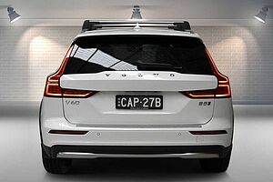 Volvo  V60 Cross Country Ultra, B5 AWD Mild hybrid, Petrol, Bright