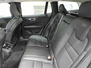 Volvo  V60 Cross Country Ultra, B5 AWD Mild hybrid, Petrol, Bright